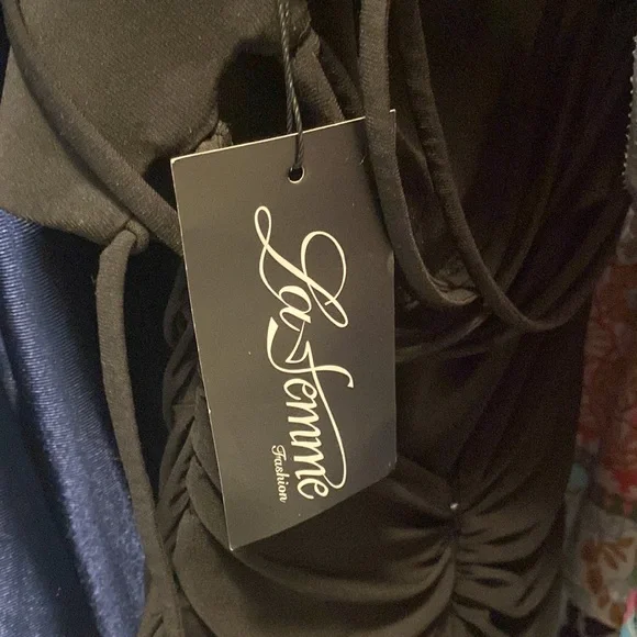 NWT La Femme Spaghetti Strap Jersey Gown - Picture 2 of 2